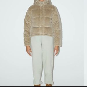 The Super Puff corduroy puffer jacket from aritzia Shorty